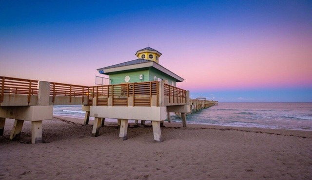 Best Location! near Beach Ocean Golf - Jupiter Paradise by JupRent - 2Bed/2Bath