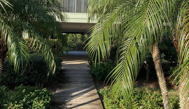 Best location on Pine Island on Jug Creek in the Bocilla Island Club Unit I-49