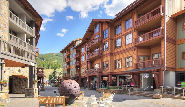 Best Location On The Mountain, Amazing View - CO204 by RedAwning