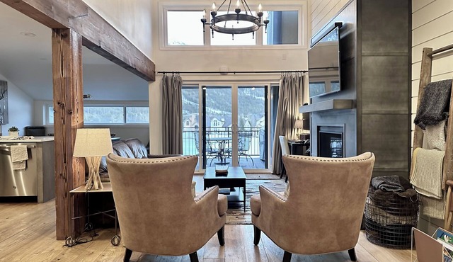 BEST LOCATION! Ski-In Ski-Out - 3BD 2BR - Copper Mtn Resort - HotTub, Sleeps 8
