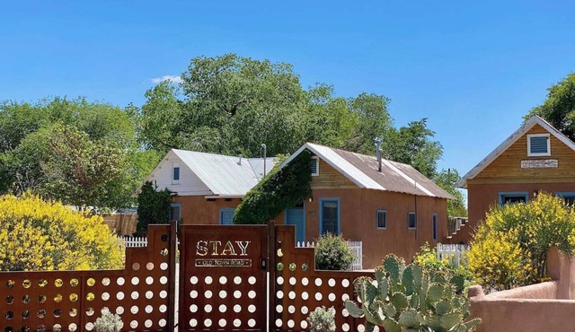 Best Location/Walkable Neighborhood/Gated Parking