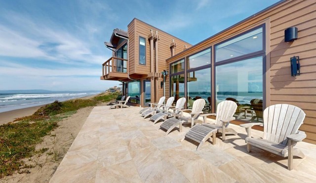 BEST OCEAN-FRONT HOME IN PAJARO DUNES, MONTEREY BAY - NEWLY RENOVATED