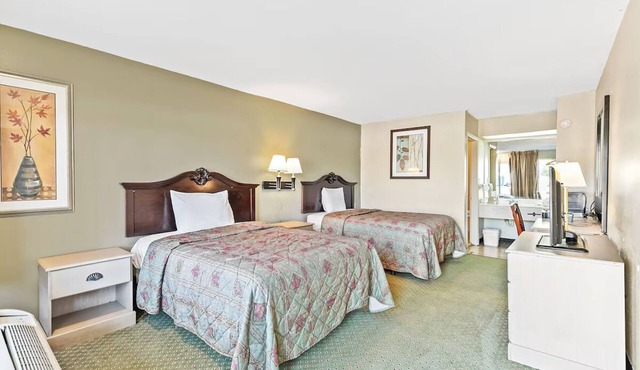 Best of Hattiesburg! Clean, Affordable Room for Visitors + Road Trippers