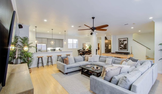 Best of Midtown-3 Bedrooms, Minutes to Attractions