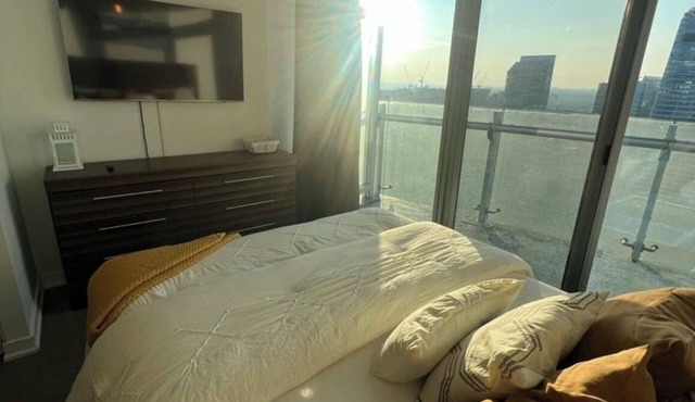 Best Place to stay in Toronto