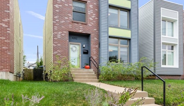 Best place to stay in 2023, great home with pool.