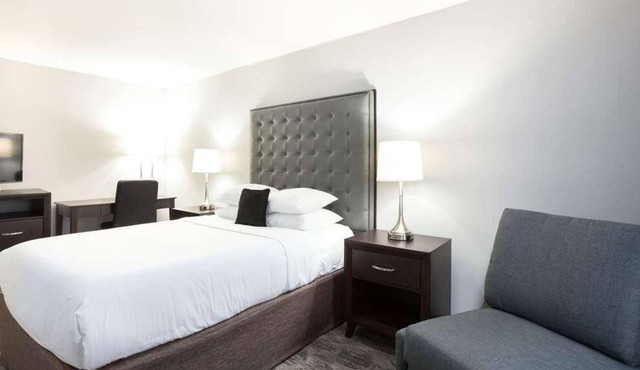 Best Place to Stay in Washington! Free Parking, Free Breakfast