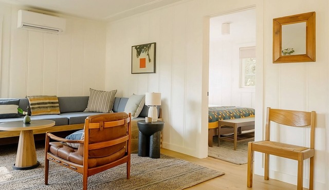 Best Place to Unwind! 3 Pleasant Units, Free Parking, Outdoor Swimming Pool