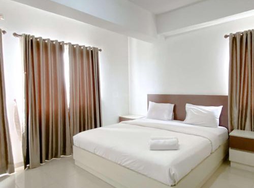 Best Price and Comfortable 2BR Park View Condominium Apartment By Travelio