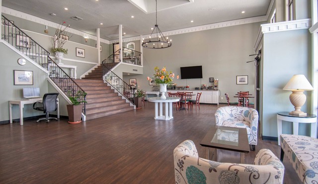 Best Price Motel and Suites
