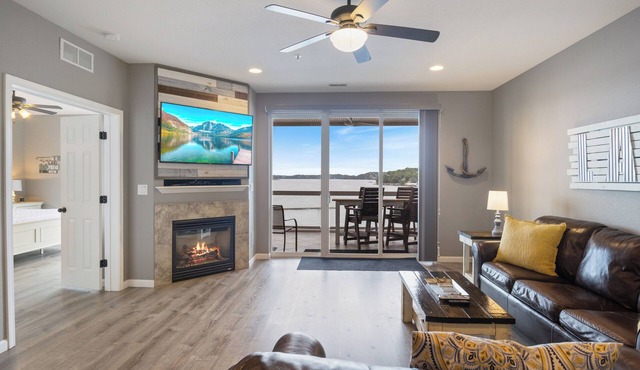 Best Rated Lands End Condo, No Steps, MainChannel View, 3bd/2Bath. Seasonal Pool