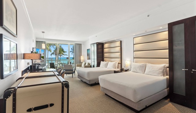 Best Rates! Sorrento Jr. Two Queen Beds w/Sofabed. Free Spa Passes and Valet