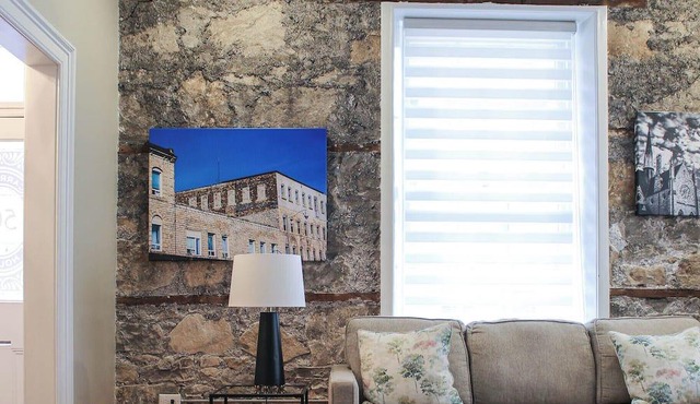Best short term rental in Guelph, Ontario ! Carriage House @ Lornewood Mansion