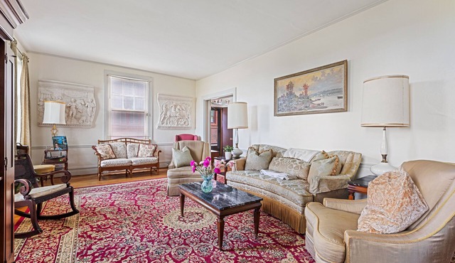 Best skyline view of CMU/PITT Historical Oakland 5BR storybook house 3000sf