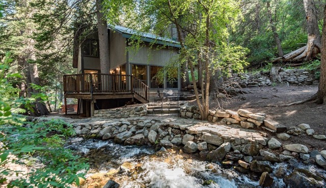 BEST STREAM VIEWS, HOT TUB, PRIVATE SETTING, BIG PINE CANYON