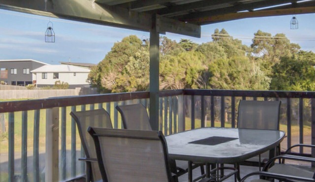 Best surfing 2 min Cowes town 5 min