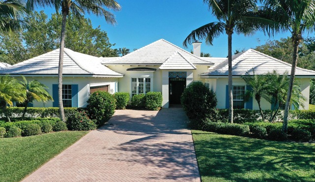 "BEST TIME Designer Paradise w/Pool Limited Spring/Summer Discount Book Today!"
