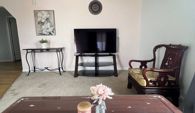 BEST VALUE IN TOWN! Spacious 2 Bedroom 1 Bath in heart of Downtown Cortez, CO