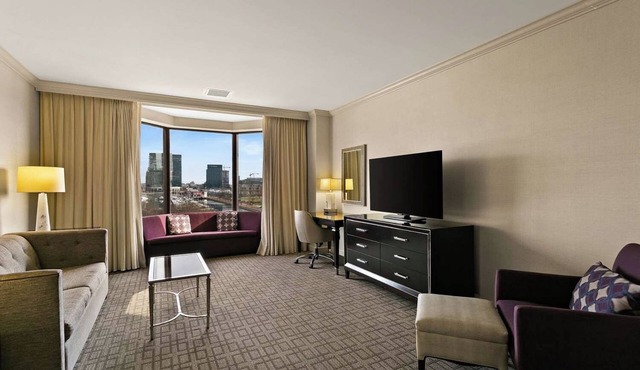 Best Value, Quality Stay! Close to M&T Bank Stadium, Pet-Friendly, w/Pool