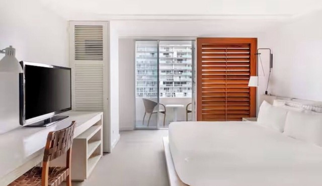 Best Value, Quality Stay! Outdoor Swimming Pool, Partial Ocean View!