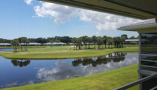 Best view in PalmAire, Sarasota. Near all beaches, shopping, golf and downtown