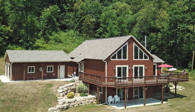 Best View in Sauk County! 15 Acres, bonfire, wood stove, pet friendly, game room