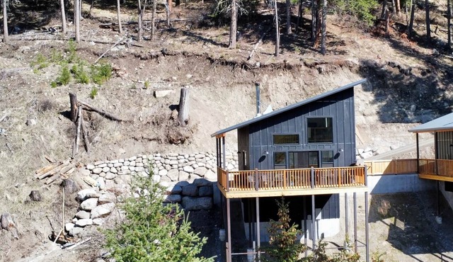 Best views at Wallowa Lake- Chalet North