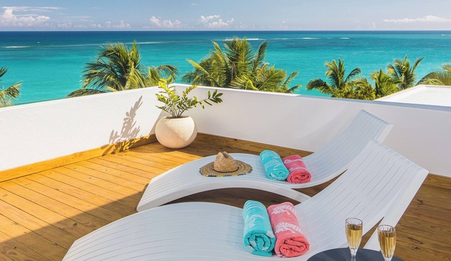 Best views in Cabarete, Seawinds Penthouse w/Rooftop Terrace, Sleeps 12