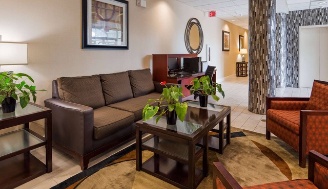 Best Western Airport Inn & Suites Cleveland