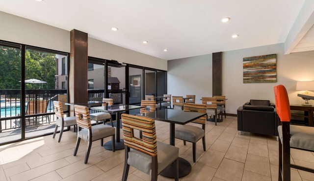 Best Western Albemarle Inn