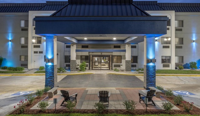 Best Western Bolingbrook Hotel