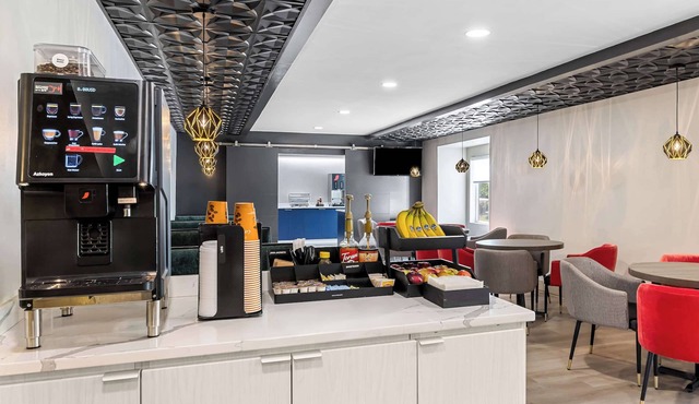 Best Western Buffalo Inn & Suites