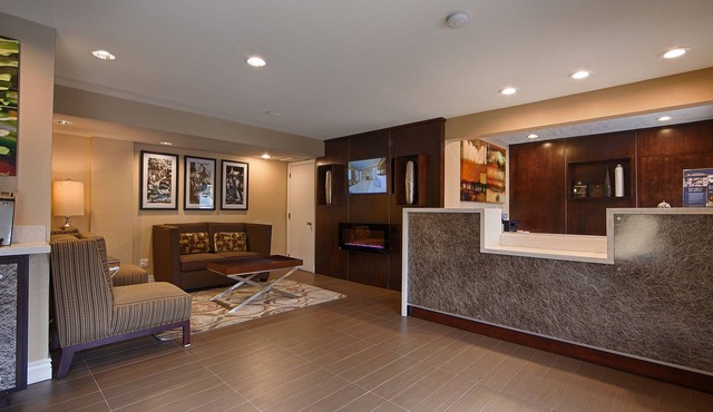 Best Western Carmel's Town House Lodge