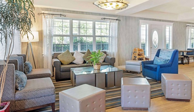 Best Western Cedar Inn & Suites