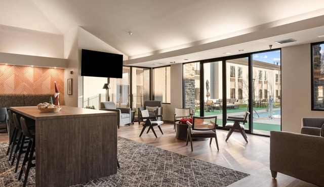 Best Western Courtview Hotel