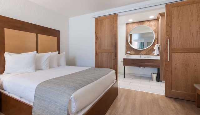 Best Western Foothills Inn