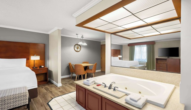 Best Western Fremont/Angola I-80/90 Toll Road