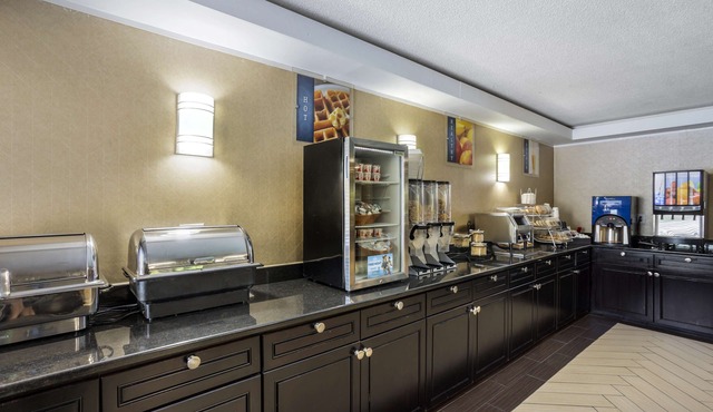 Best Western Harrisburg North Hotel
