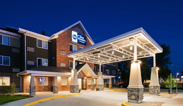 Best Western Harvest Inn & Suites