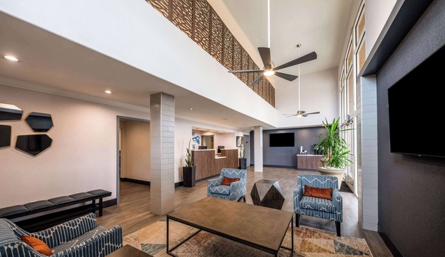 Best Western Inn & Suites Lemoore