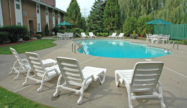 Best Western Parkway Inn & Conference Centre