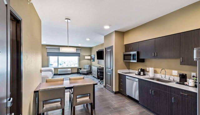 Best Western Plus Fillmore Inn & Suites
