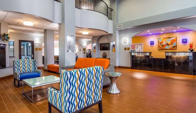 Best Western Plus Barsana Hotel & Suites