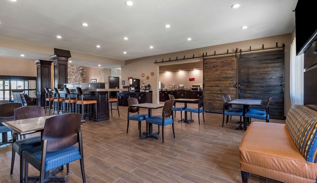 Best Western Plus Big Lake Inn