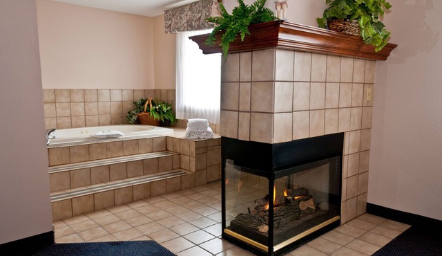 Best Western Plus Brandywine Inn & Suites