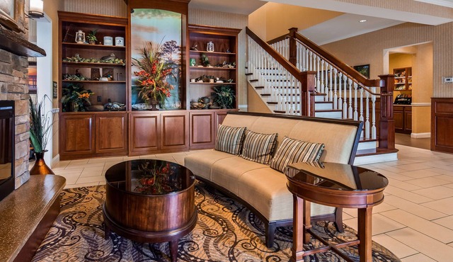 Best Western Plus Easton Inn & Suites