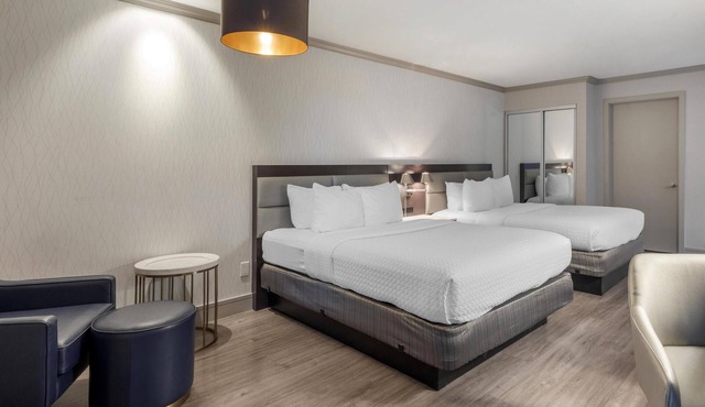 Best Western Plus Executive Suites