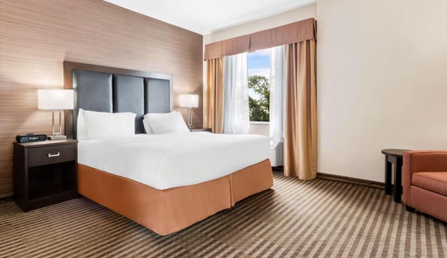 Best Western Plus Fergus Hotel