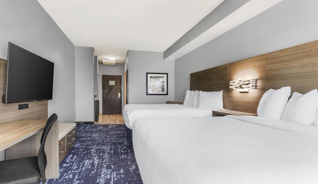 Best Western Plus Fort Worth Forest Hill Inn & Suites