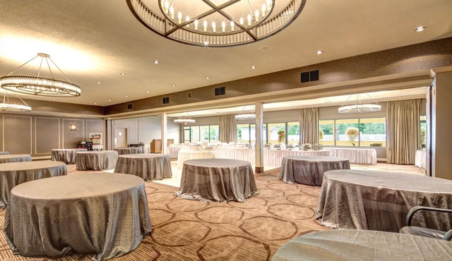 Best Western Plus Guildwood Inn